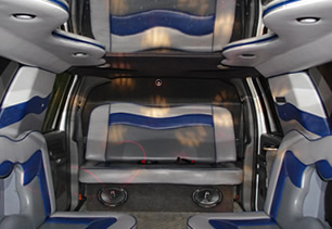 Detailed view of mirror ceiling in passenger seating area